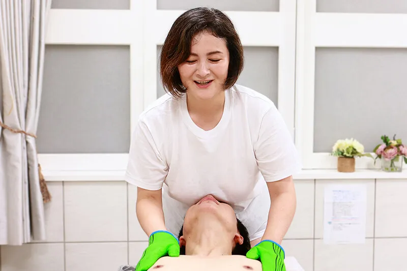【桃井しずか　西島美里】熟れ乳首のアカスリ人妻が勃起チ◯ポみつけて欲情SEX｜fwtr00019